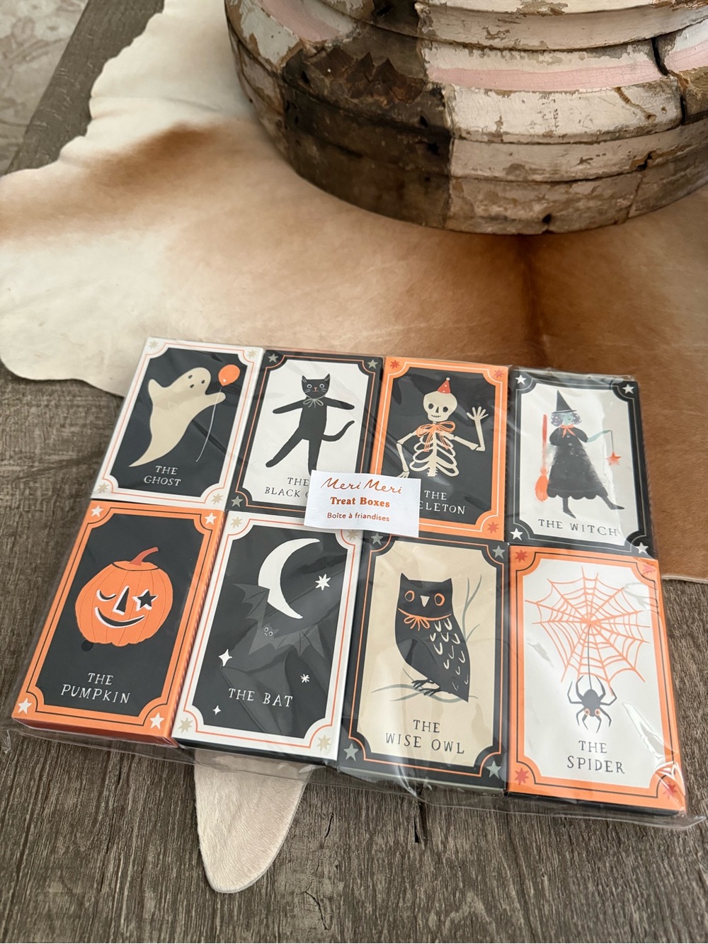Brand NWT Meri Meri Halloween Treat Boxes - Black & Orange Vintage Style